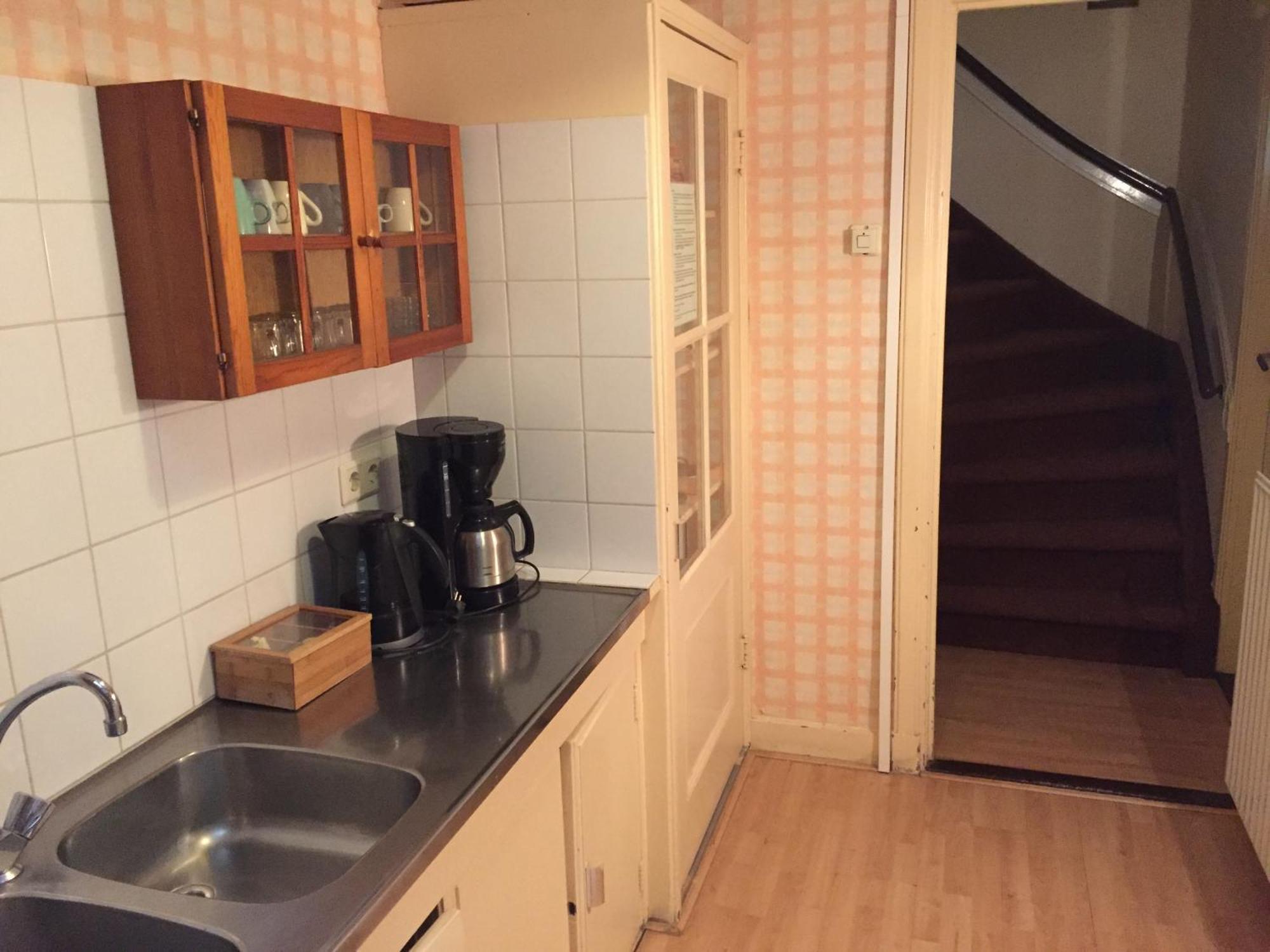 Hanzestadslogement De Leeuw, In Het Centrum, Met Een Binnenplaats, Kamers Met Badkamer En Toilet En Een Keukentje Deventer Exterior foto